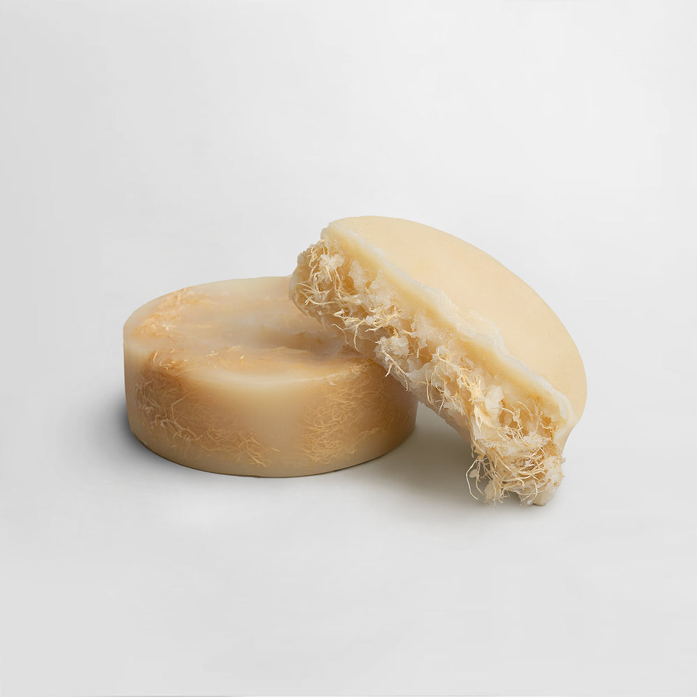 Close-up of Soaporize Purify Scrub Bar: natural exfoliating texture designed to refresh and smooth odor-prone skin